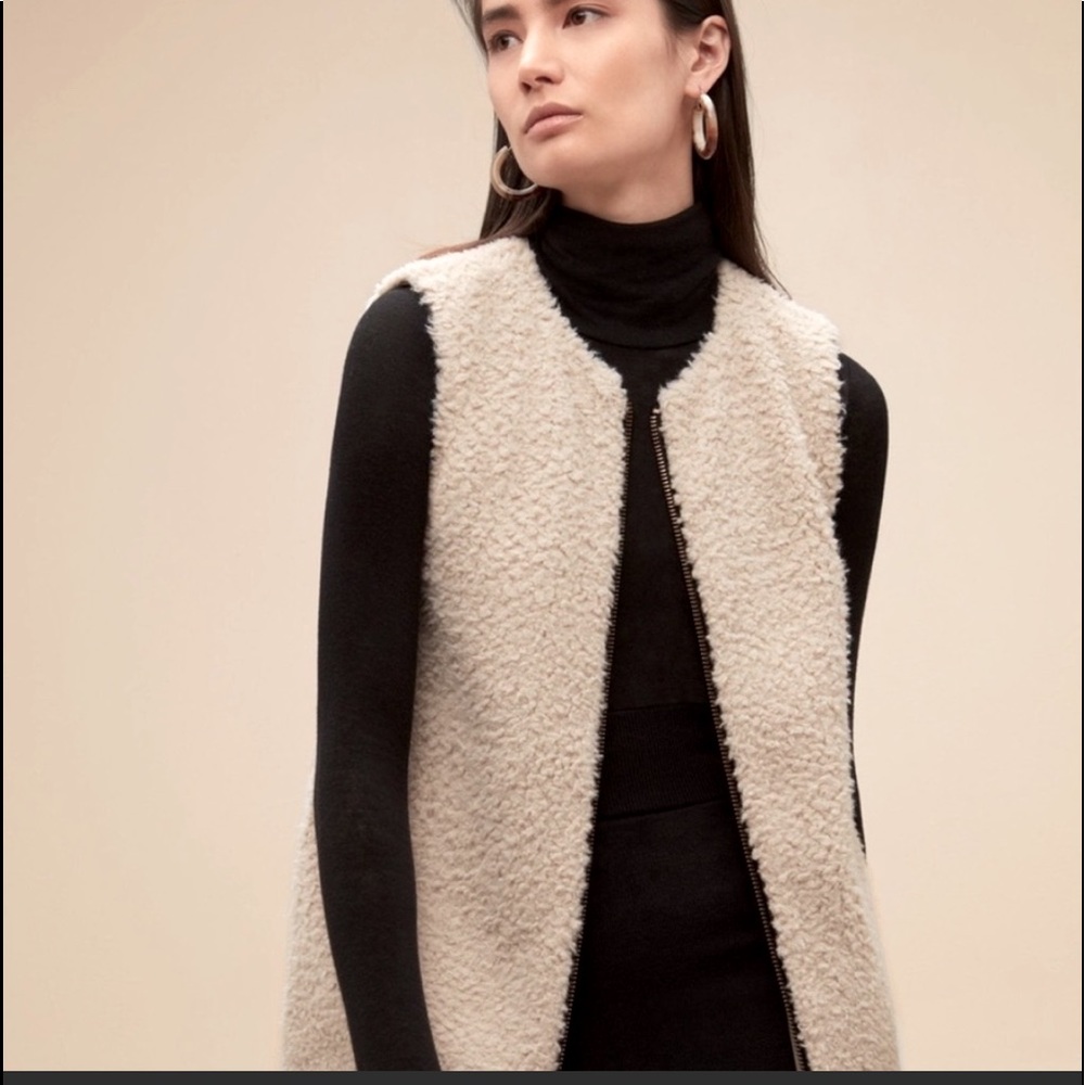 Wilfred Sherpa Zip up vest